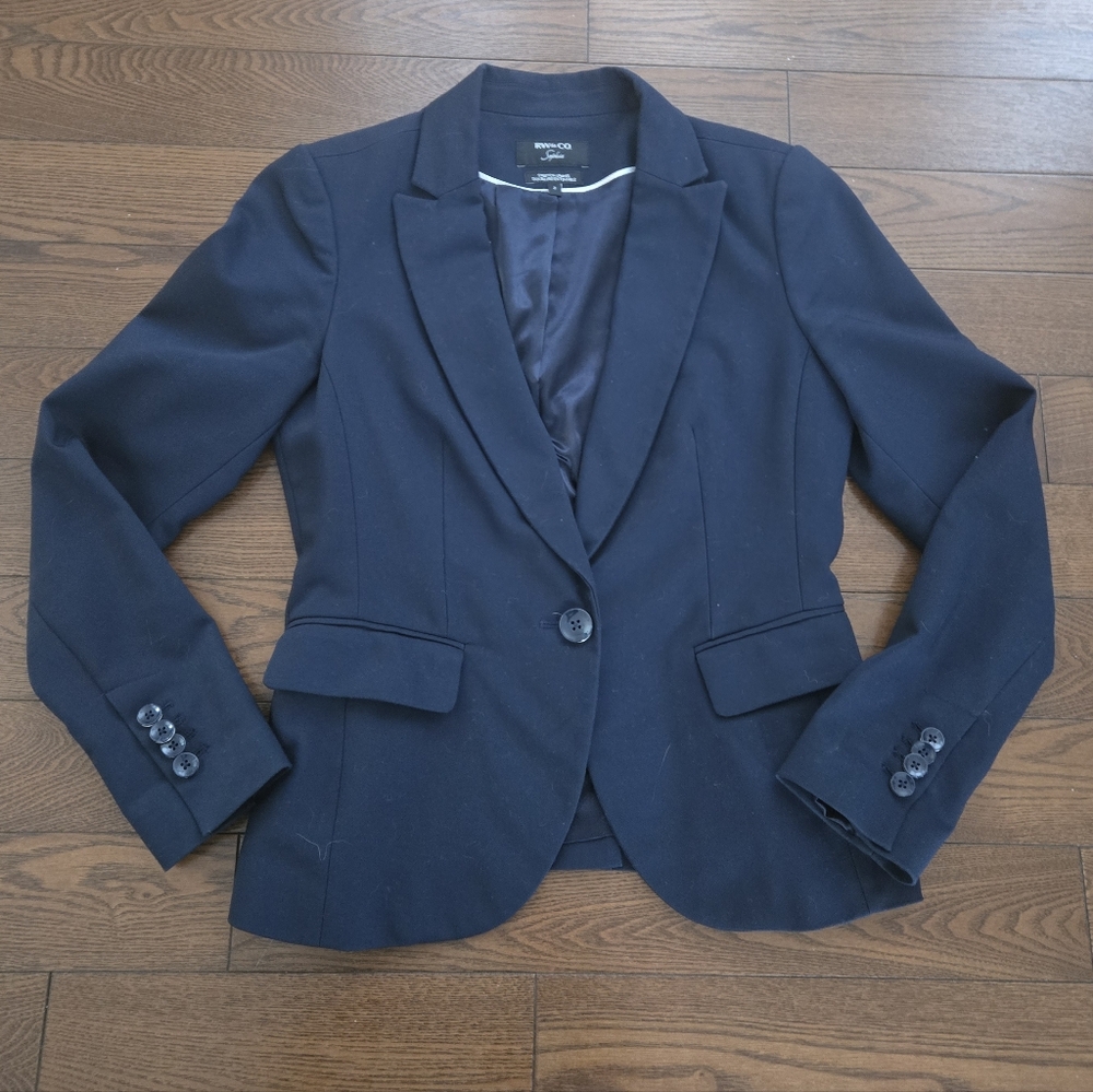 RW& CO Navy Single Button classic  Blazer Size 2